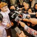 Jan Ethes Menjadi Juru Bicara Keluarga Jokowi